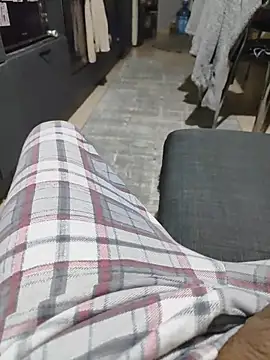 Snapshot of ertance40 chatting on December 21, 2025, 5:03 am ertance40 online show from December 21, 2025, 5:03 am