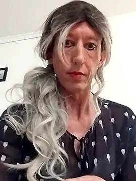 Snapshot of AlexiaXXL chatting on December 19, 2025, 8:38 pm AlexiaXXL online show from December 19, 2025, 8:38 pm