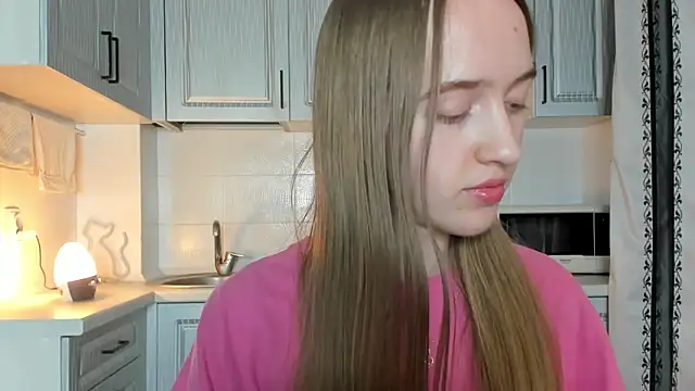 Snapshot of leslie_my_lovee chatting on November 11, 2025, 7:03 pm leslie my lovee online show from November 11, 2025, 7:03 pm