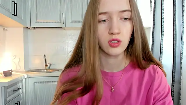 Snapshot of leslie_my_lovee chatting on November 15, 2025, 8:00 am leslie my lovee online show from November 15, 2025, 8:00 am