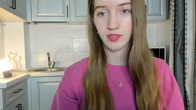 Snapshot of leslie_my_lovee chatting on December 2, 2025, 4:24 pm leslie my lovee online show from December 2, 2025, 4:24 pm