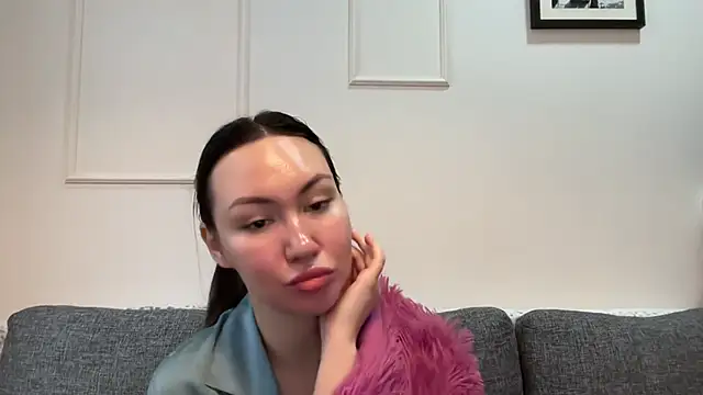 Snapshot of GIGI_BENNET chatting on March 16, 2025, 8:10 am GIGI BENNET online show from March 16, 2025, 8:10 am
