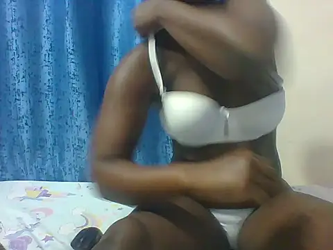 Snapshot of Sweetblackgal3 chatting on February 16, 2026, 5:53 pm Sweetblackgal3 online show from February 16, 2026, 5:53 pm