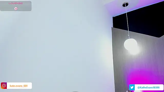 Snapshot of kate_evans1 chatting on October 27, 2025, 5:55 am kate evans1 online show from October 27, 2025, 5:55 am