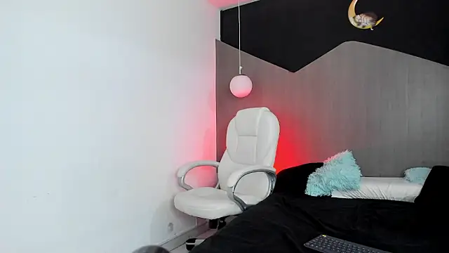 kate evans1 online show from April 2, 2026, 11:08 am