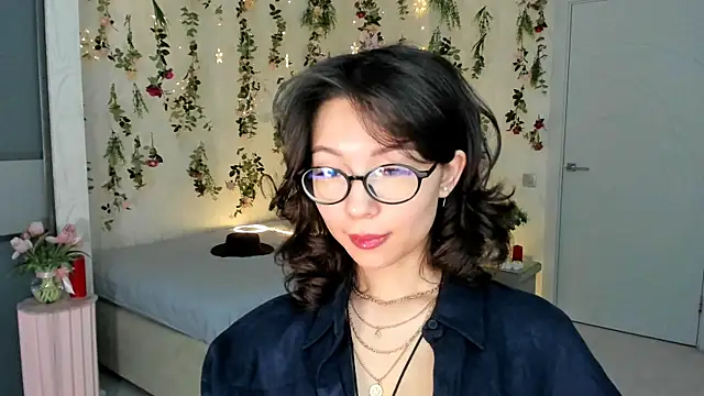 Snapshot of AgnieszkaBanana chatting on May 13, 2026, 4:21 am AgnieszkaBanana online show from May 13, 2026, 4:21 am