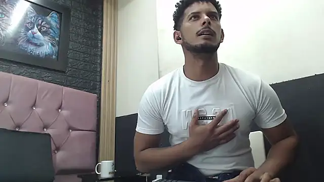 Snapshot of Chris_Dick23 chatting on October 23, 2025, 4:34 am Chris Dick23 online show from October 23, 2025, 4:34 am