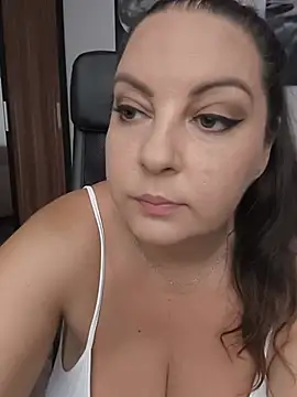 KlaraHope online show from July 3, 2026, 11:49 am