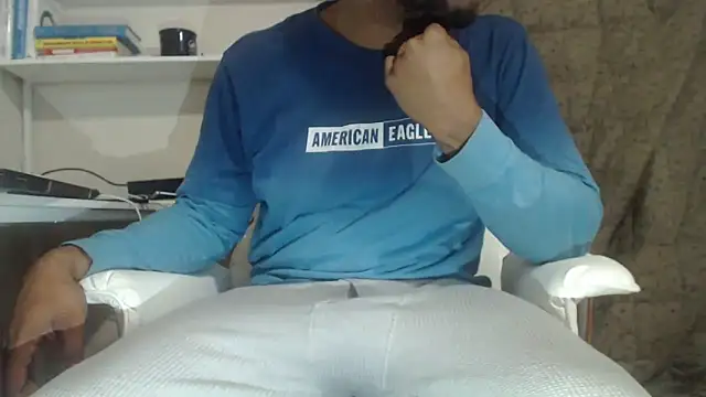 Snapshot of Tecsavy chatting on February 9, 2026, 11:58 am Tecsavy online show from February 9, 2026, 11:58 am