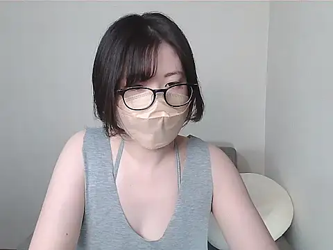 Snapshot of _NOA-chan_ chatting on September 20, 2025, 3:13 pm NOA-chan online show from September 20, 2025, 3:13 pm