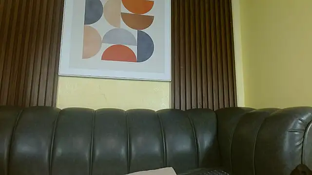 Nicole Ramires online show from November 8, 2025, 4:40 pm