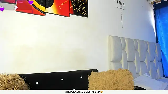 Snapshot of KorinaKovaa chatting on November 22, 2025, 4:39 pm KorinaKovaa online show from November 22, 2025, 4:39 pm