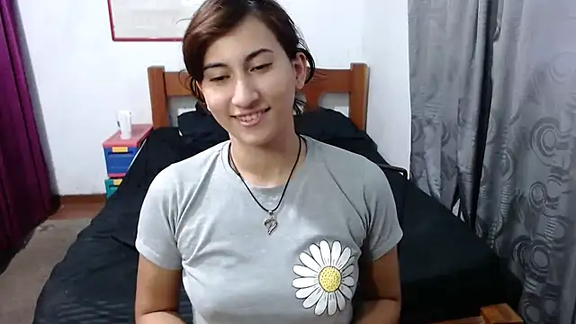 Snapshot of LadyMilk003 chatting on December 23, 2024, 7:20 pm LadyMilk003 online show from December 23, 2024, 7:20 pm