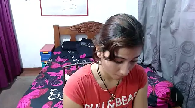 Snapshot of LadyMilk003 chatting on January 7, 2025, 4:59 pm LadyMilk003 online show from January 7, 2025, 4:59 pm