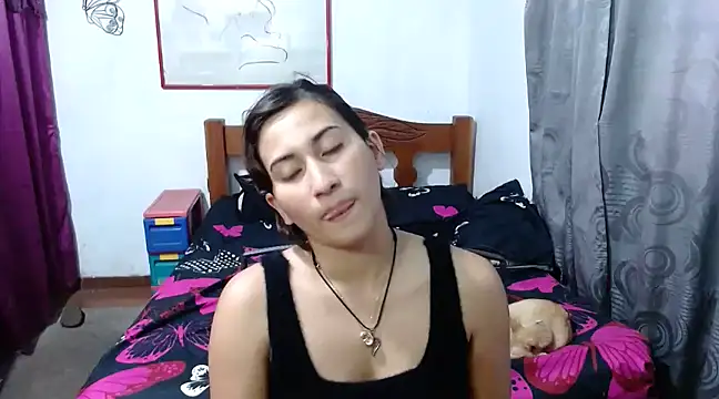 Snapshot of LadyMilk003 chatting on January 10, 2025, 3:48 pm LadyMilk003 online show from January 10, 2025, 3:48 pm