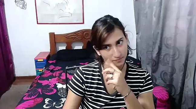 Snapshot of LadyMilk003 chatting on January 27, 2025, 6:31 pm LadyMilk003 online show from January 27, 2025, 6:31 pm