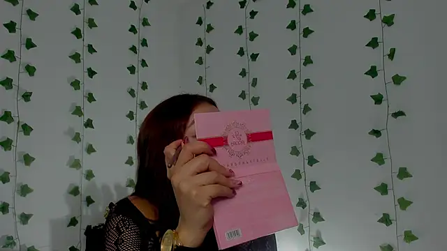 Snapshot of Miaa_Garcia chatting on January 7, 2026, 10:56 pm Miaa Garcia online show from January 7, 2026, 10:56 pm