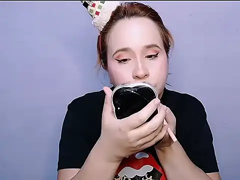 SubLayla01 online show from September 9, 2025, 5:34 pm