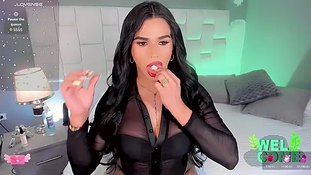 Snapshot of Franciis_4u chatting on February 1, 2026, 9:13 pm Franciis 4u online show from February 1, 2026, 9:13 pm