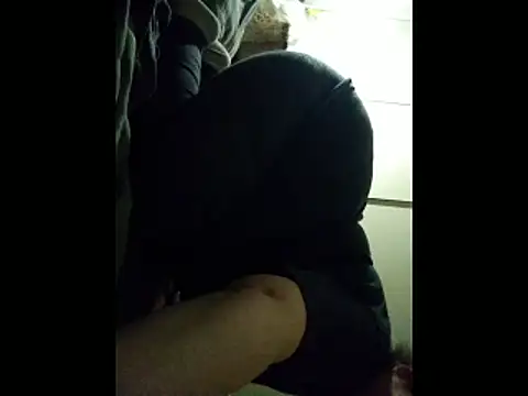 Snapshot of missthickness35_Pika chatting on February 16, 2026, 8:54 am missthickness35 Pika online show from February 16, 2026, 8:54 am