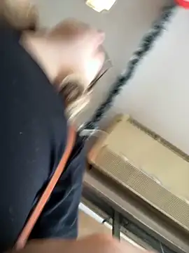 amooraaamoon online show from November 24, 2025, 1:22 pm