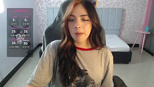 ninfa1 ch online show from December 18, 2024, 2:28 pm