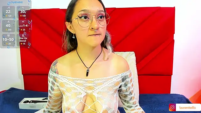 Snapshot of Laurent_elis chatting on May 2, 2026, 11:21 pm Laurent elis online show from May 2, 2026, 11:21 pm