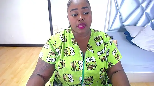 Snapshot of exotic_karmella chatting on December 4, 2025, 9:34 pm exotic karmella online show from December 4, 2025, 9:34 pm