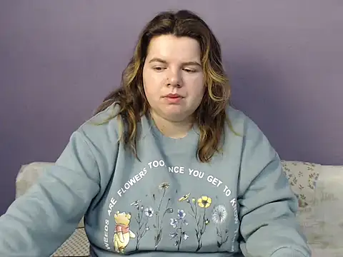 Snapshot of so_shy chatting on November 9, 2025, 7:17 am so shy online show from November 9, 2025, 7:17 am