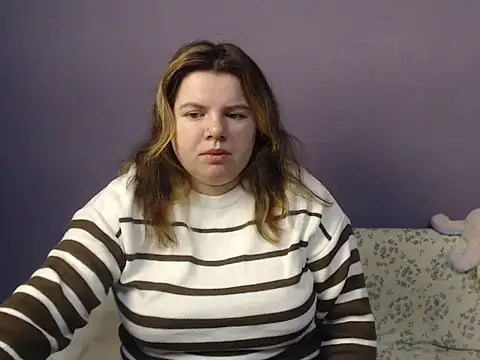 Snapshot of so_shy chatting on November 23, 2025, 7:19 am so shy online show from November 23, 2025, 7:19 am