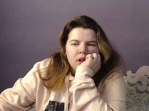 Snapshot of so_shy chatting on November 26, 2025, 7:31 am so shy online show from November 26, 2025, 7:31 am