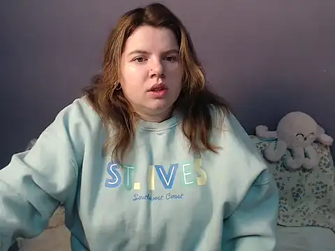 Snapshot of so_shy chatting on November 30, 2025, 7:23 am so shy online show from November 30, 2025, 7:23 am