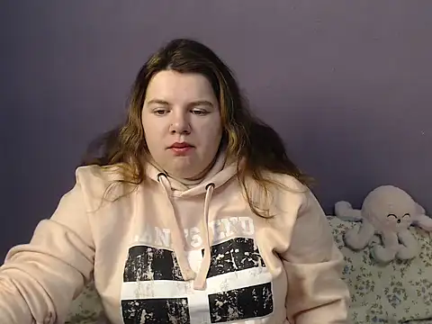 Snapshot of so_shy chatting on December 1, 2025, 7:13 am so shy online show from December 1, 2025, 7:13 am