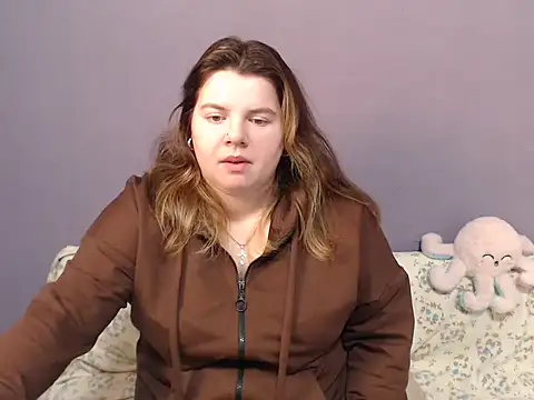 Snapshot of so_shy chatting on December 2, 2025, 7:36 am so shy online show from December 2, 2025, 7:36 am