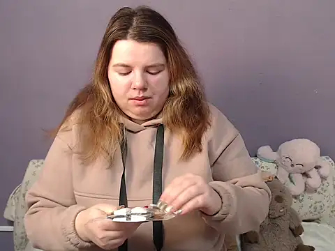 Snapshot of so_shy chatting on December 15, 2025, 7:12 am so shy online show from December 15, 2025, 7:12 am