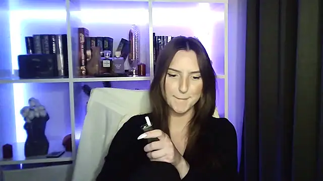 Snapshot of X_Alisa chatting on February 19, 2026, 8:27 pm X Alisa online show from February 19, 2026, 8:27 pm