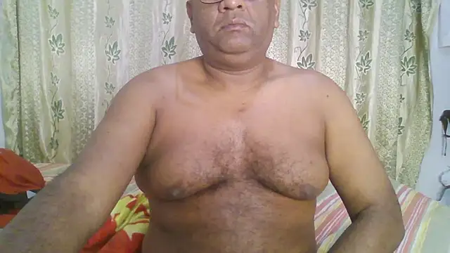 Beargryzzly online show from January 1, 2025, 2:31 pm