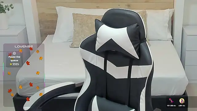 candy summer28 online show from October 20, 2025, 7:14 pm