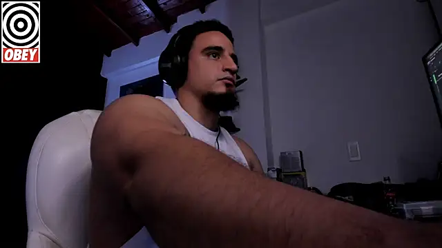 kingbear777 online show from October 1, 2025, 12:11 pm