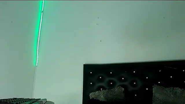 Orianadollx online show from January 20, 2025, 1:32 pm