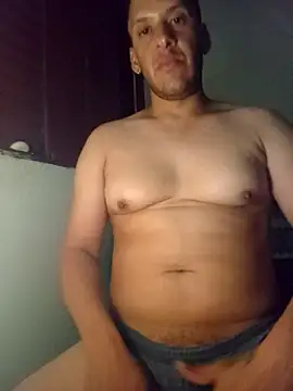 Snapshot of Juniorres9 chatting on March 6, 2026, 9:06 am Juniorres9 online show from March 6, 2026, 9:06 am