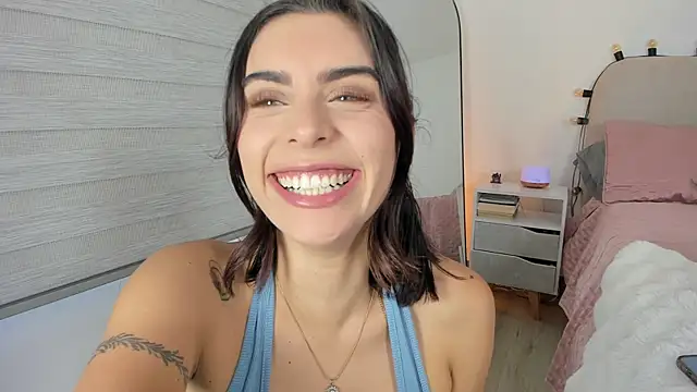 Mayli-x online show from May 15, 2026, 8:05 pm