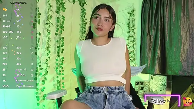 dulcinhea  online show from January 17, 2025, 11:51 pm