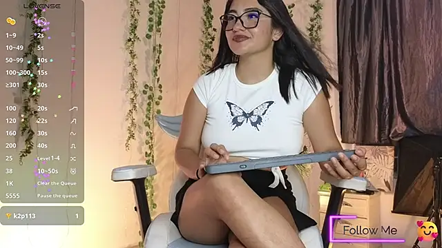 dulcinhea  online show from February 5, 2025, 11:17 pm