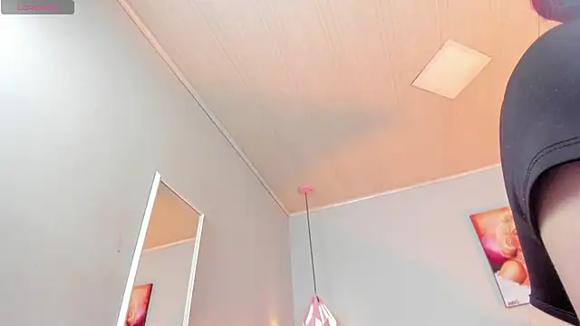 ScarletGV online show from February 13, 2025, 10:11 pm