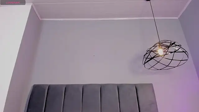 ScarletGV online show from November 14, 2025, 10:40 pm