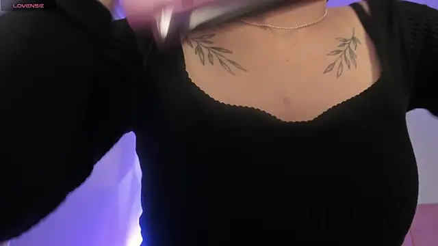 ScarletGV online show from March 5, 2026, 5:14 am