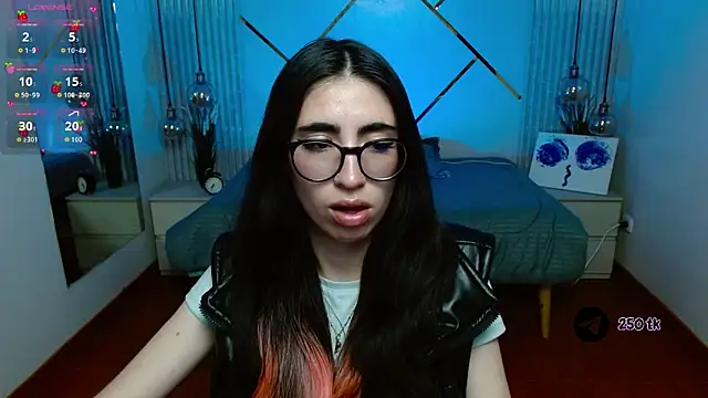 LenaRoses online show from June 11, 2026, 8:51 pm