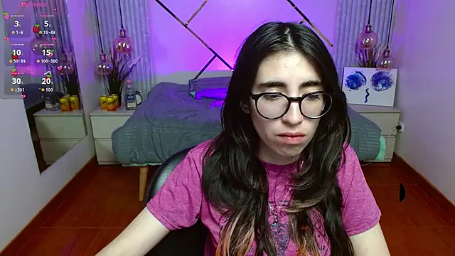 LenaRoses online show from July 10, 2026, 9:06 pm