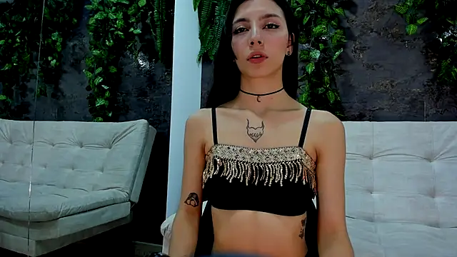 Snapshot of alice_greco chatting on December 21, 2025, 2:46 pm alice greco online show from December 21, 2025, 2:46 pm